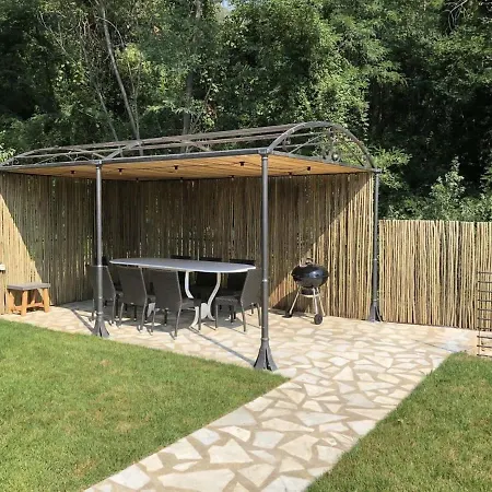 Villa Modern With Lush Surroundings Beverino